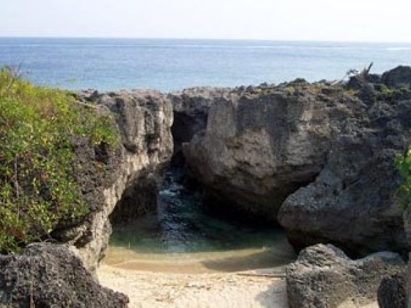 龍蝦洞